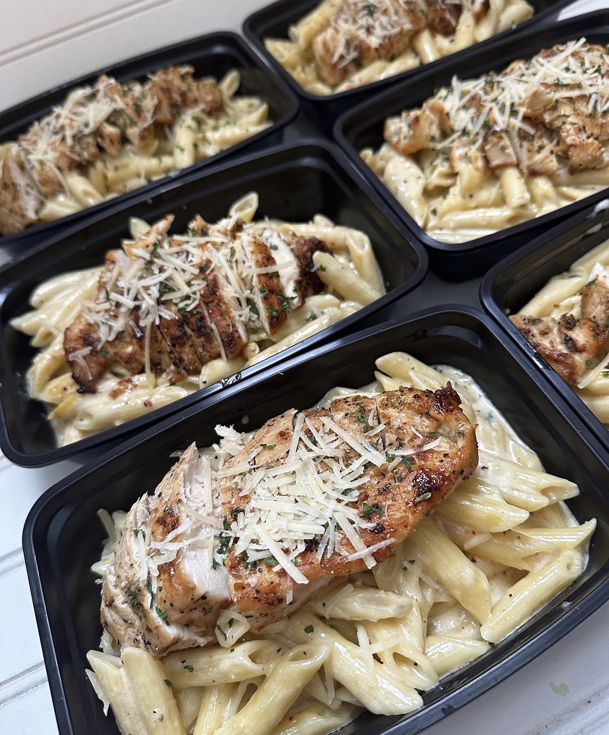 Chicken alfredo meal prep